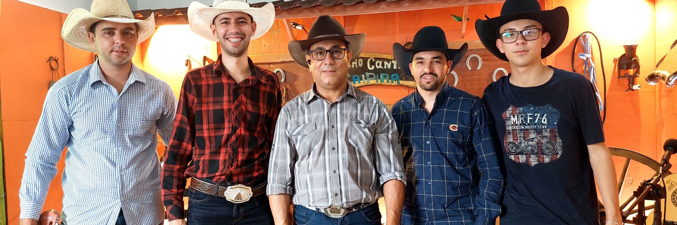 Live  Cantinho  Caipira com o  Nosso Grande  Comunicador  Silas  Ribeiro  e  Equipe